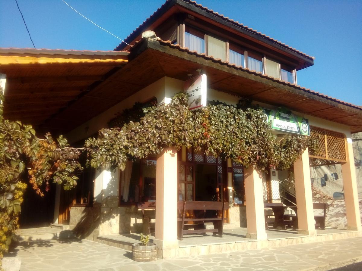 Guest House Ambrozia Kotel Kültér fotó